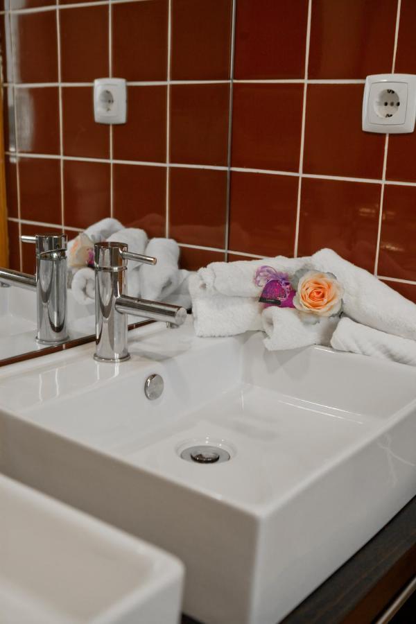 Hotel Vila Luena Vila Verde  Εξωτερικό φωτογραφία